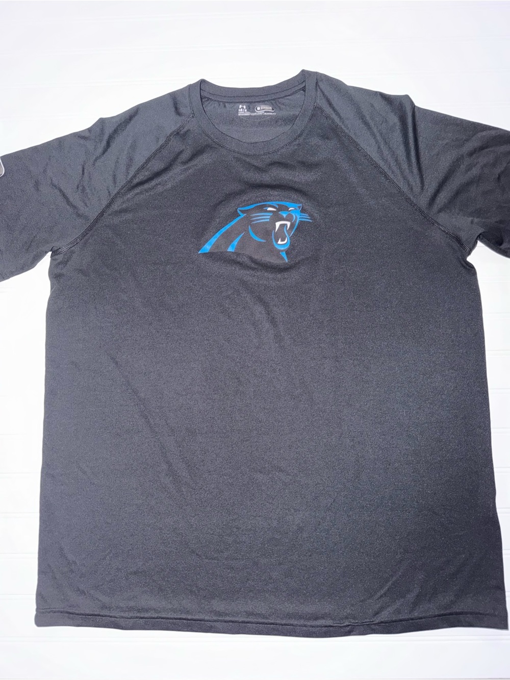 Under Armour Carolina Panthers t-shirt Large